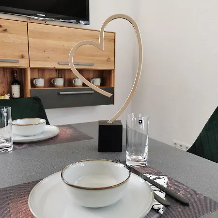 Bahnhof Loft & Apartment