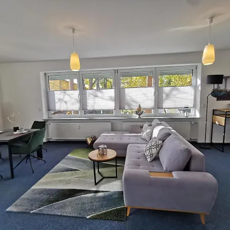 Bahnhof Loft & Apartment *