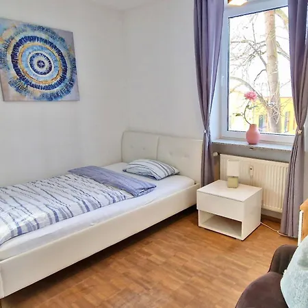 Bahnhof Loft & Apartment